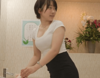 架乃由罗(Kano Yura,架乃ゆら)