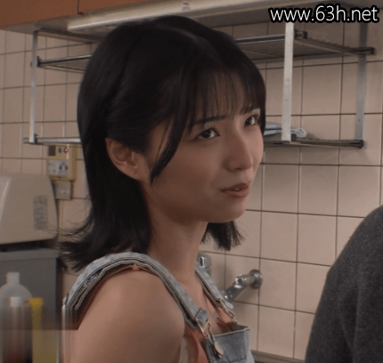 仓本堇(Sumire Kuramoto,倉本すみれ)